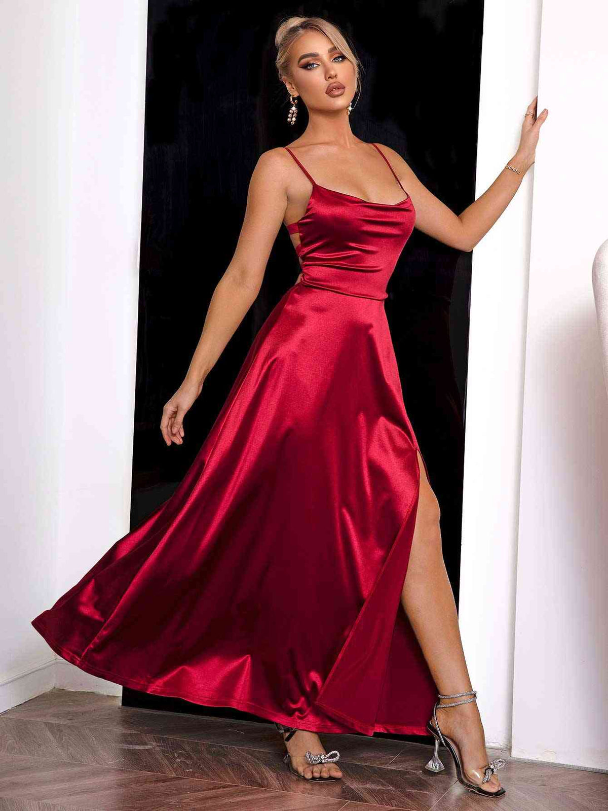 Alessia - Satin Maxikjole